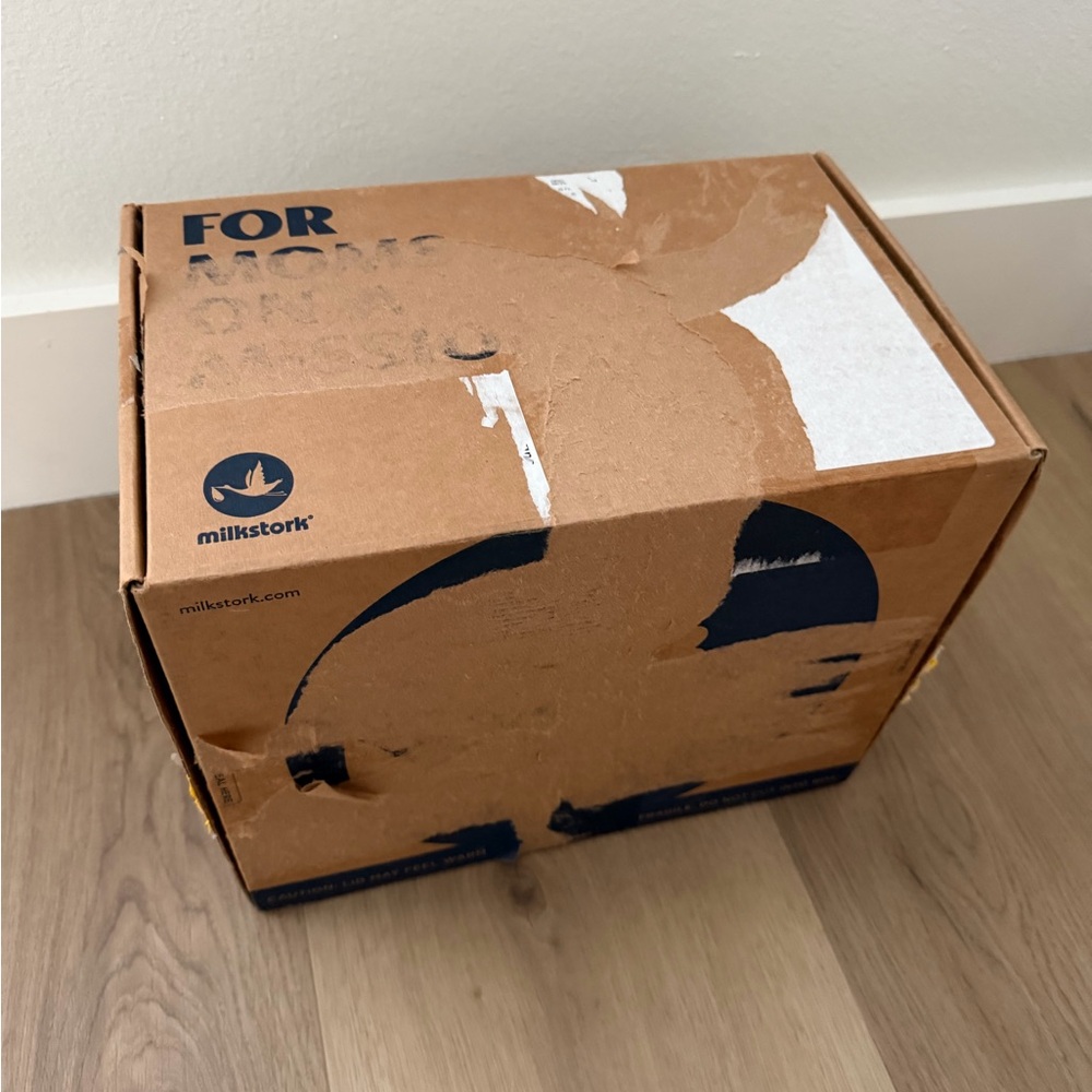 Milk Stork box